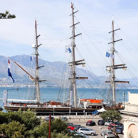 Luxury 3* Gaète