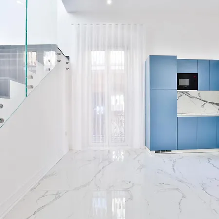 Luxury 3*
